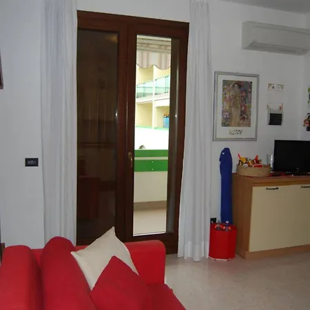2-level Flat With Pool Balcony Near Apartamento