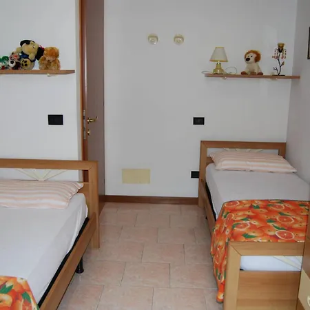 Apartamento 2-level Flat With Pool Balcony Near *