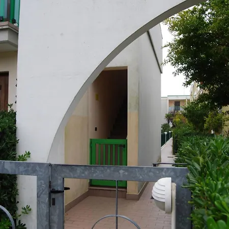 2-level Flat With Pool Balcony Near *